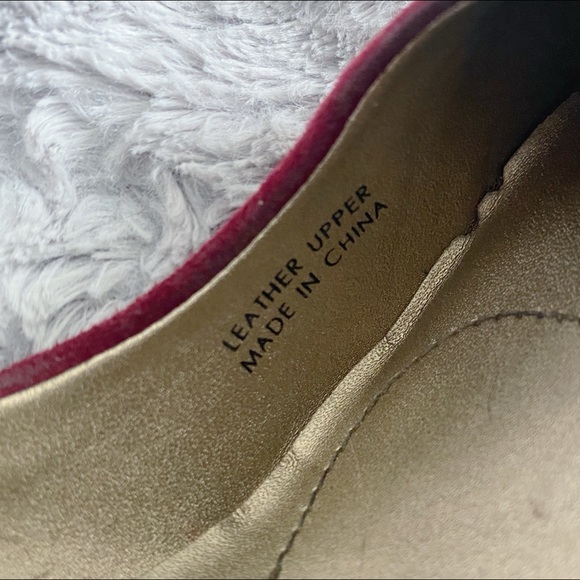 Tahari Red Heels - Picture 7 of 7